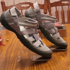 Womens size 9M JBU by jambu olympia water ready shoes